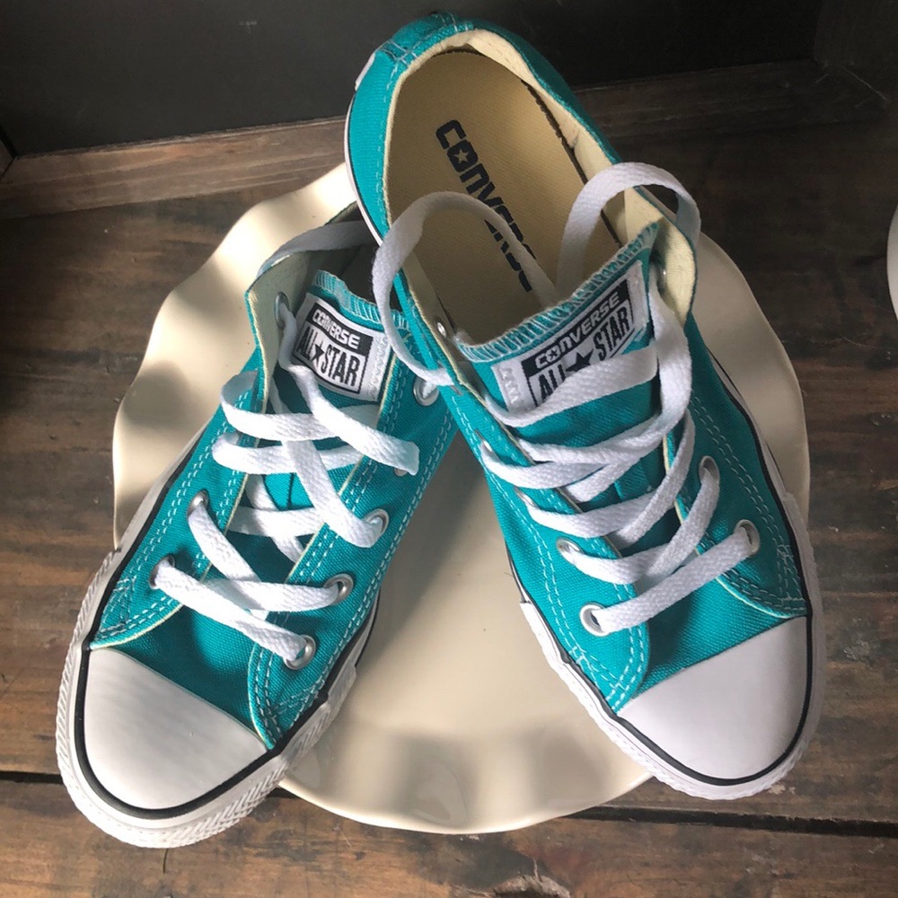 Converse - Picture 3 of 3